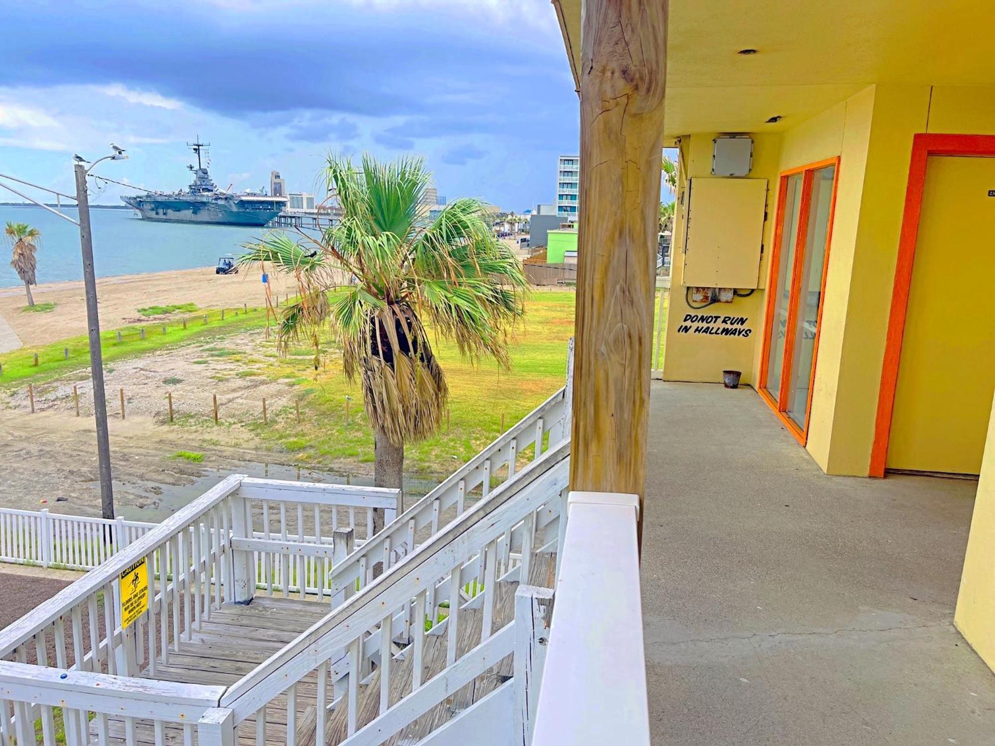 Sea Shell Inn On The Beach Corpus Christi Exterior photo