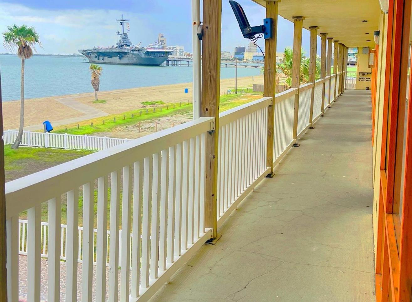 Sea Shell Inn On The Beach Corpus Christi Exterior photo